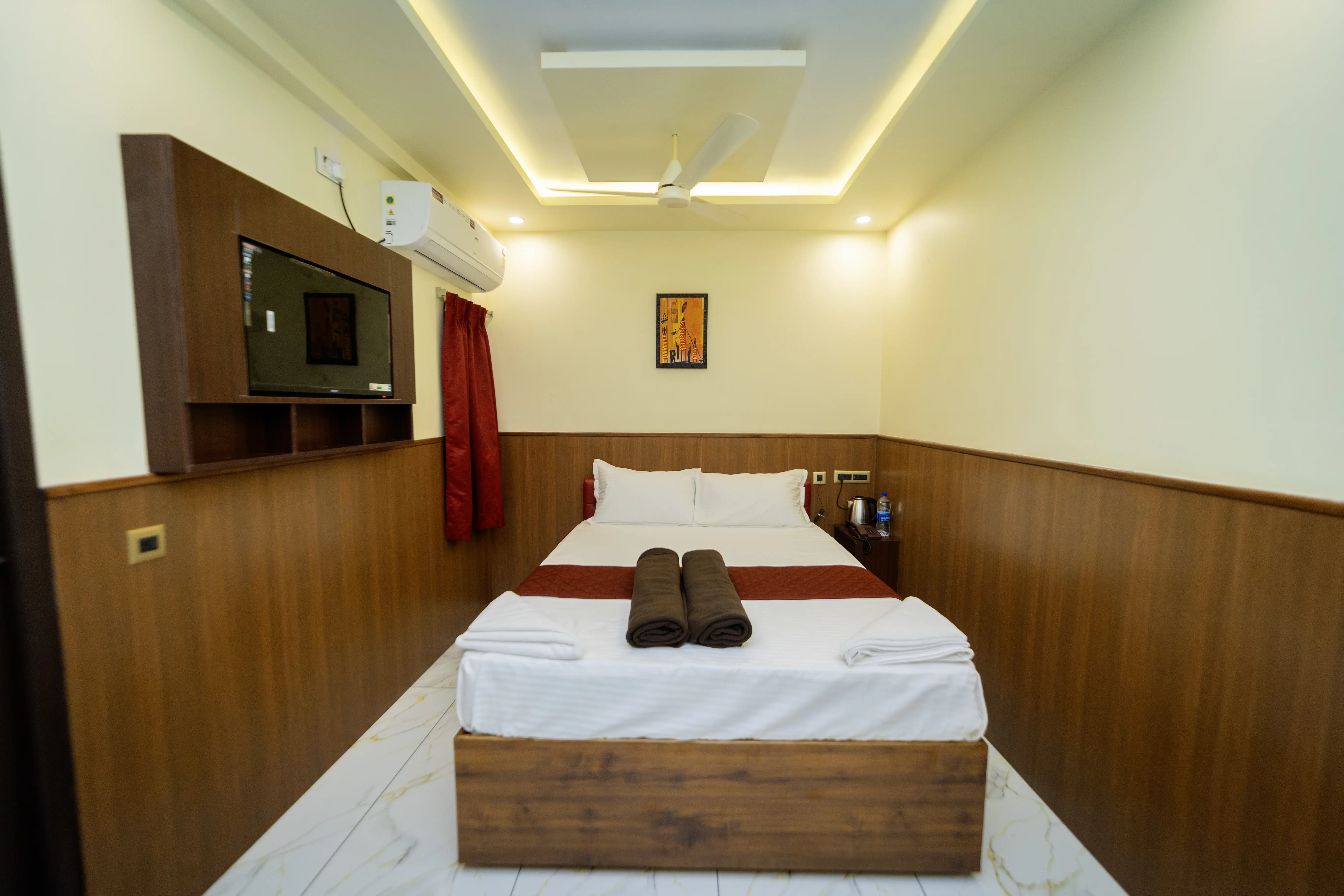 Deluxe Room 3